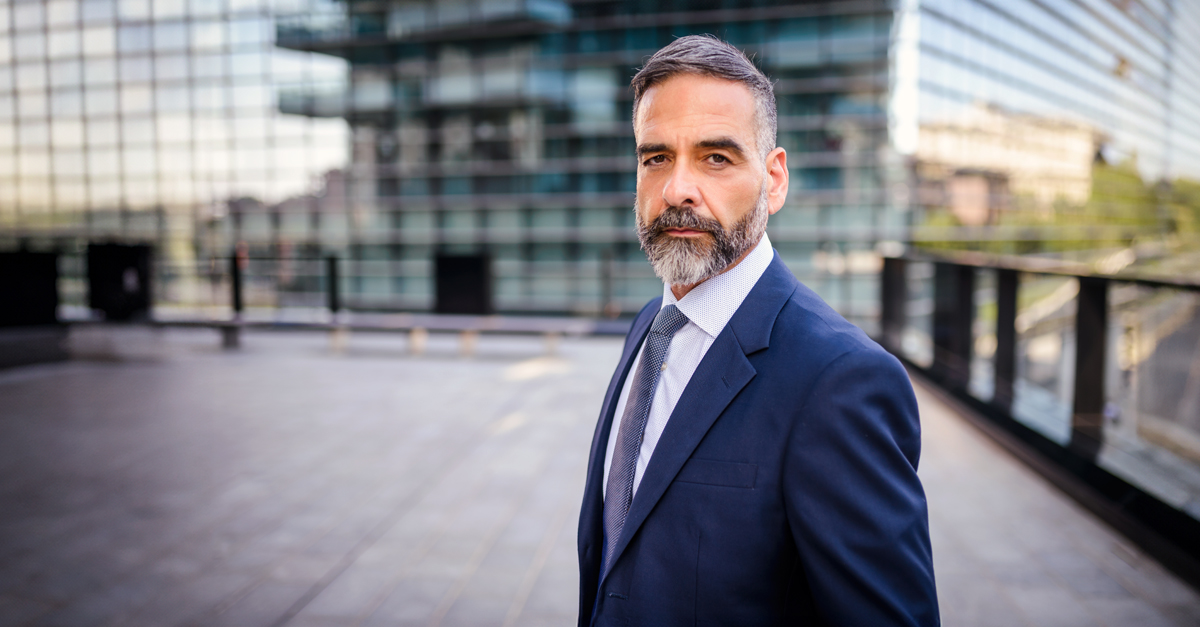 Investors turn to financial advisers as appetite for income and risk increases